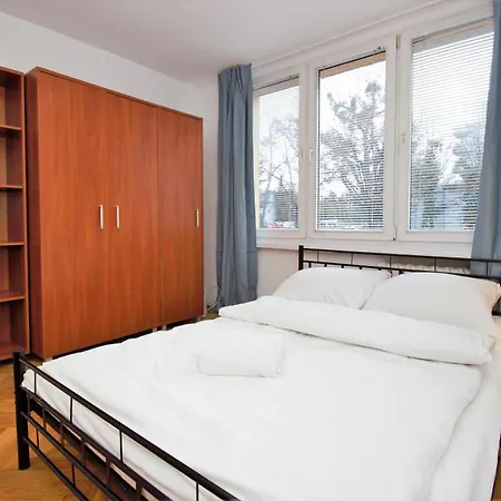 Privatunterkunft Roomspoznan Po - Kazimierza Wiekiego - 24h Self Check-in Posen