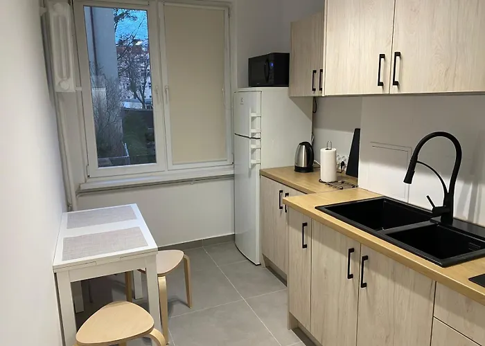 Roomspoznan Po - Kazimierza Wiekiego - 24h Self Check-in Проживание в семье