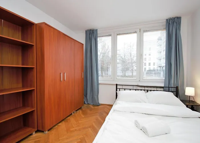 Roomspoznan Po - Kazimierza Wiekiego - 24h Self Check-in Проживание в семье Познань