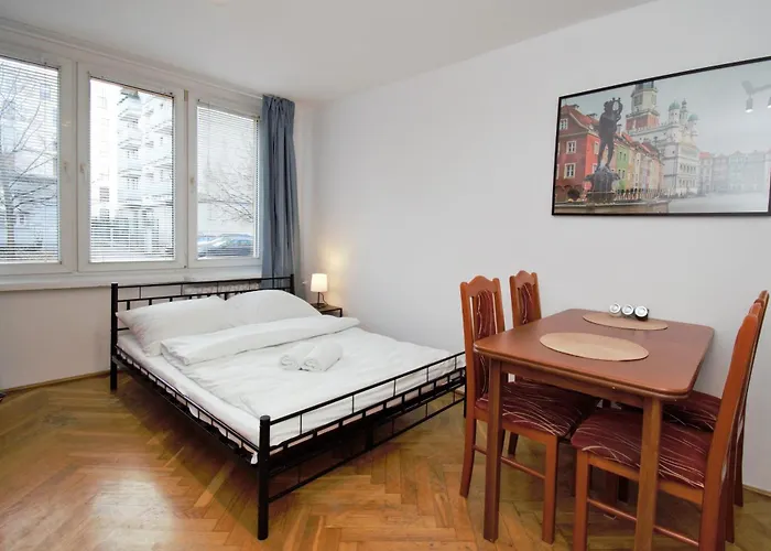 Проживание в семье Roomspoznan Po - Kazimierza Wiekiego - 24h Self Check-in